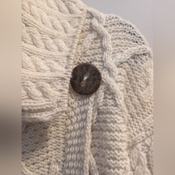 Vintage Irish Aran Woollen Mills One-Button Draped Collar Merino Sweater – XS - Picture 3 of 7